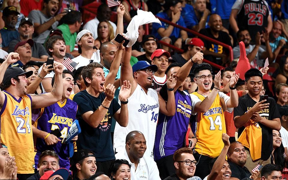 关于场面火爆!NBA观众席沸腾不已的信息 关于场面火爆!NBA观众席沸腾不已的信息