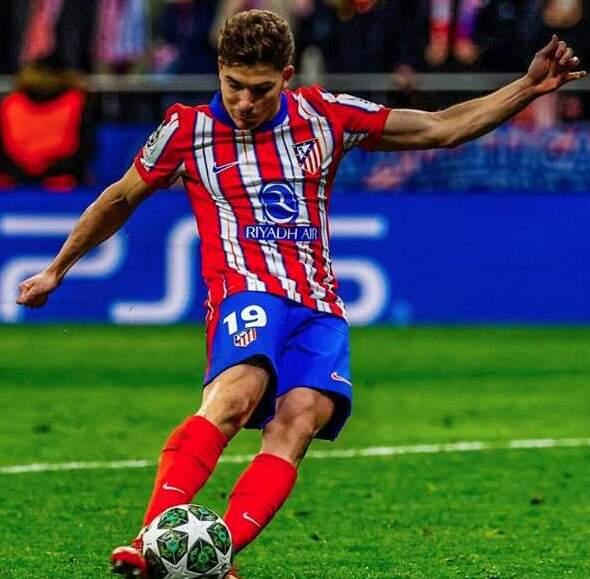 皇马逆转美国，阿尔瓦雷斯高光表现