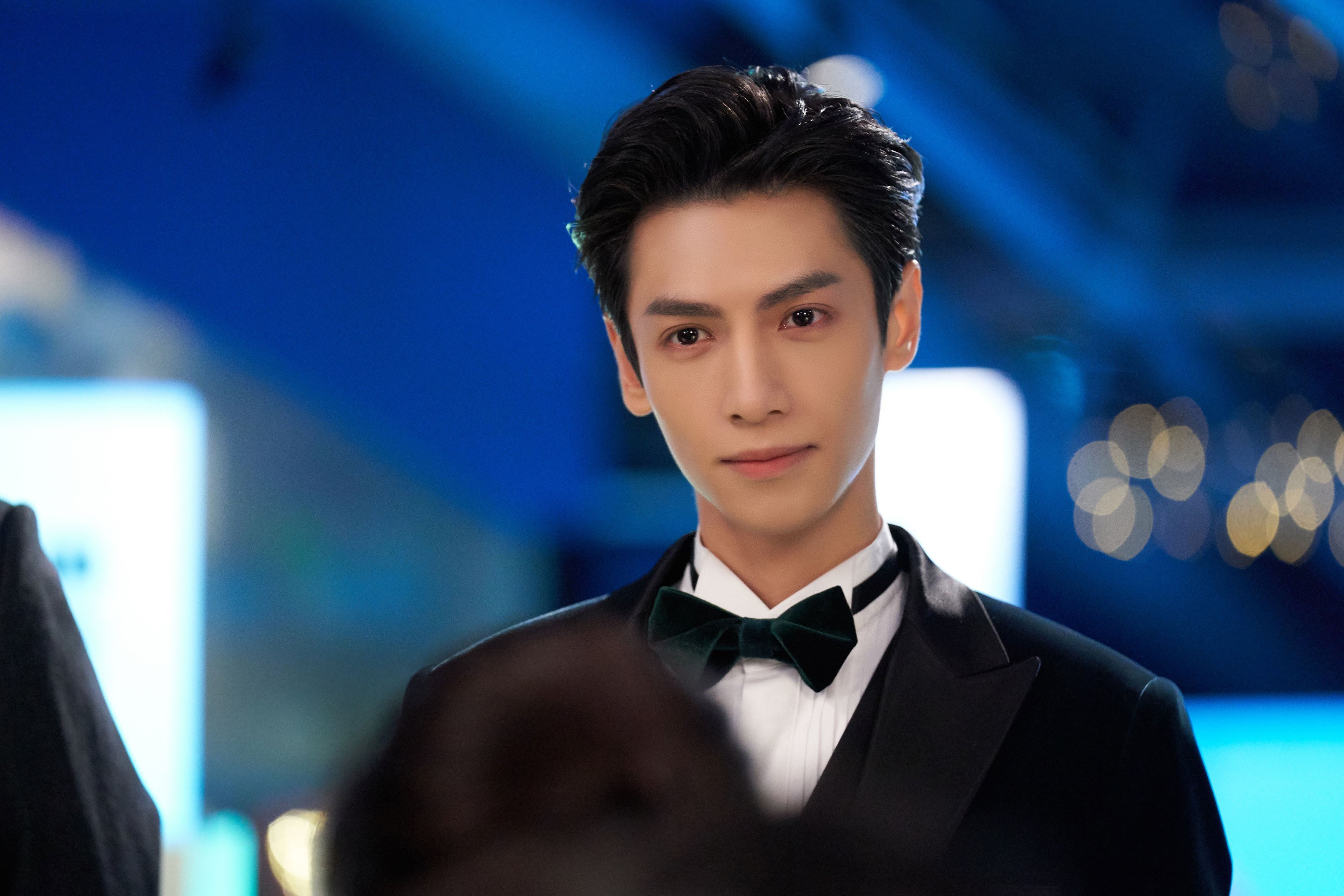 爱游戏入口-当斑马军团撞上红色闪电，一场非典型友谊赛与卢卡库的冠军正名战