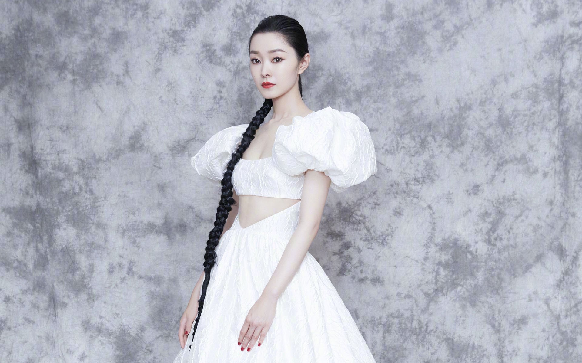 冰与铁的协奏，芬兰战术闪电与巴尔韦德的稳态艺术